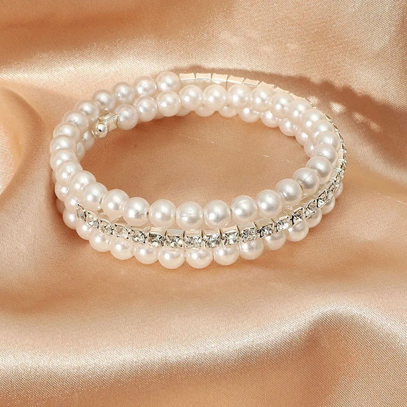 fashion jewelry as 