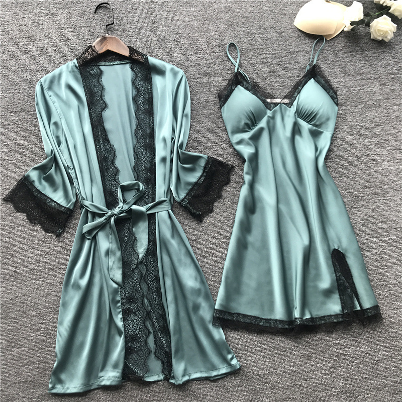 young women's clothing brands 